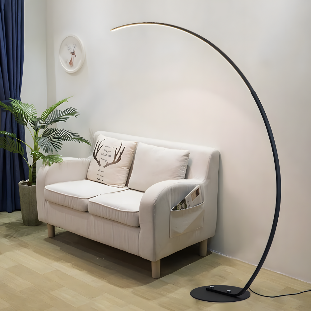 Lampadaire LED arqué nordique Nørlys