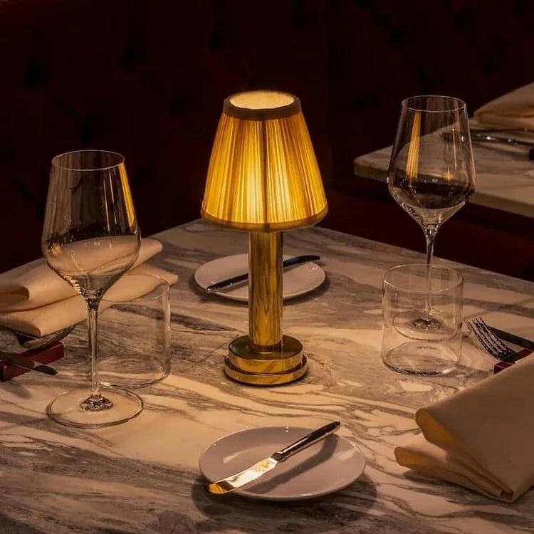Lampe de table LuxeLoom