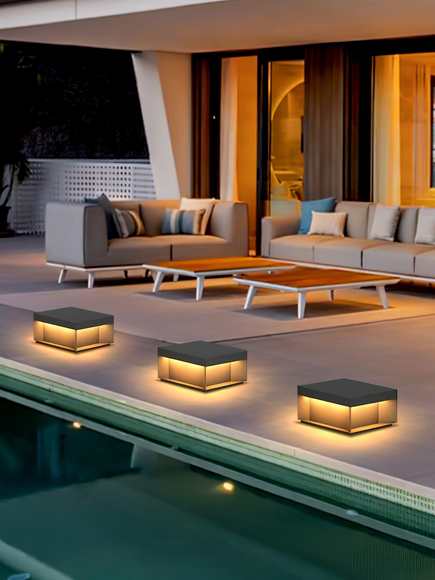 Borne de jardin LED en métal sablé – imperméable IP65, filaire ou solaire