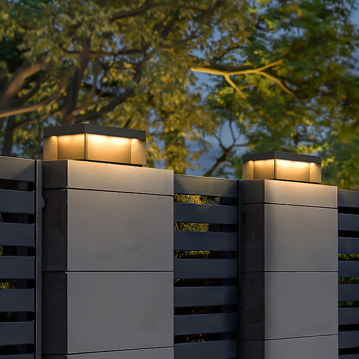 Borne de jardin LED en métal sablé – imperméable IP65, filaire ou solaire