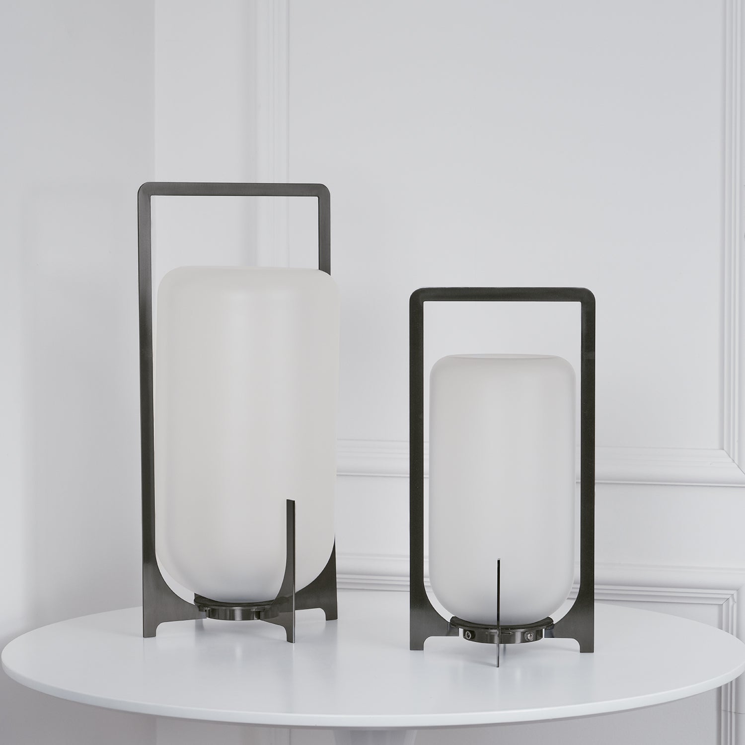 Lampe de table lanterne en inox – allumage automatique crépusculaire