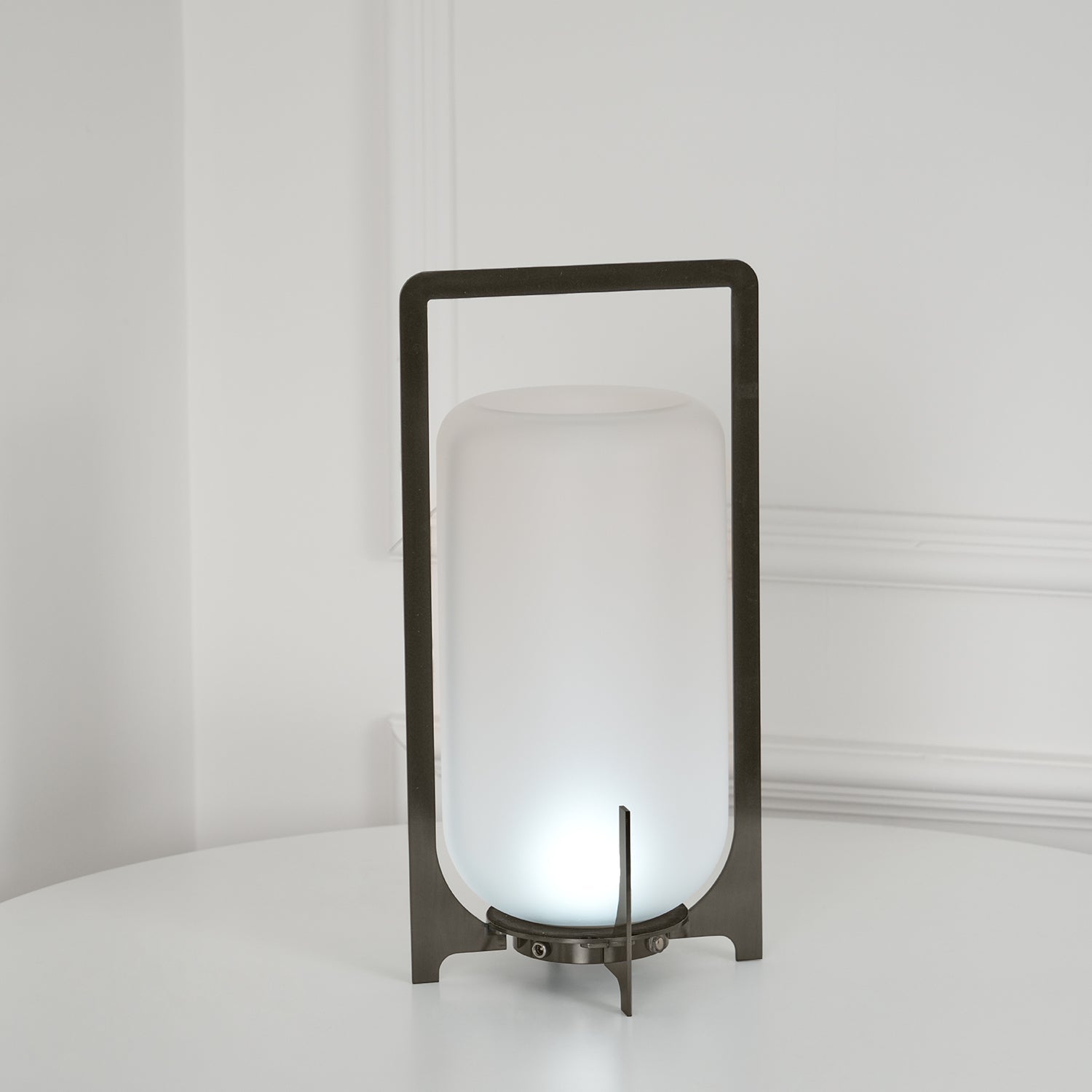 Lampe de table lanterne en inox – allumage automatique crépusculaire