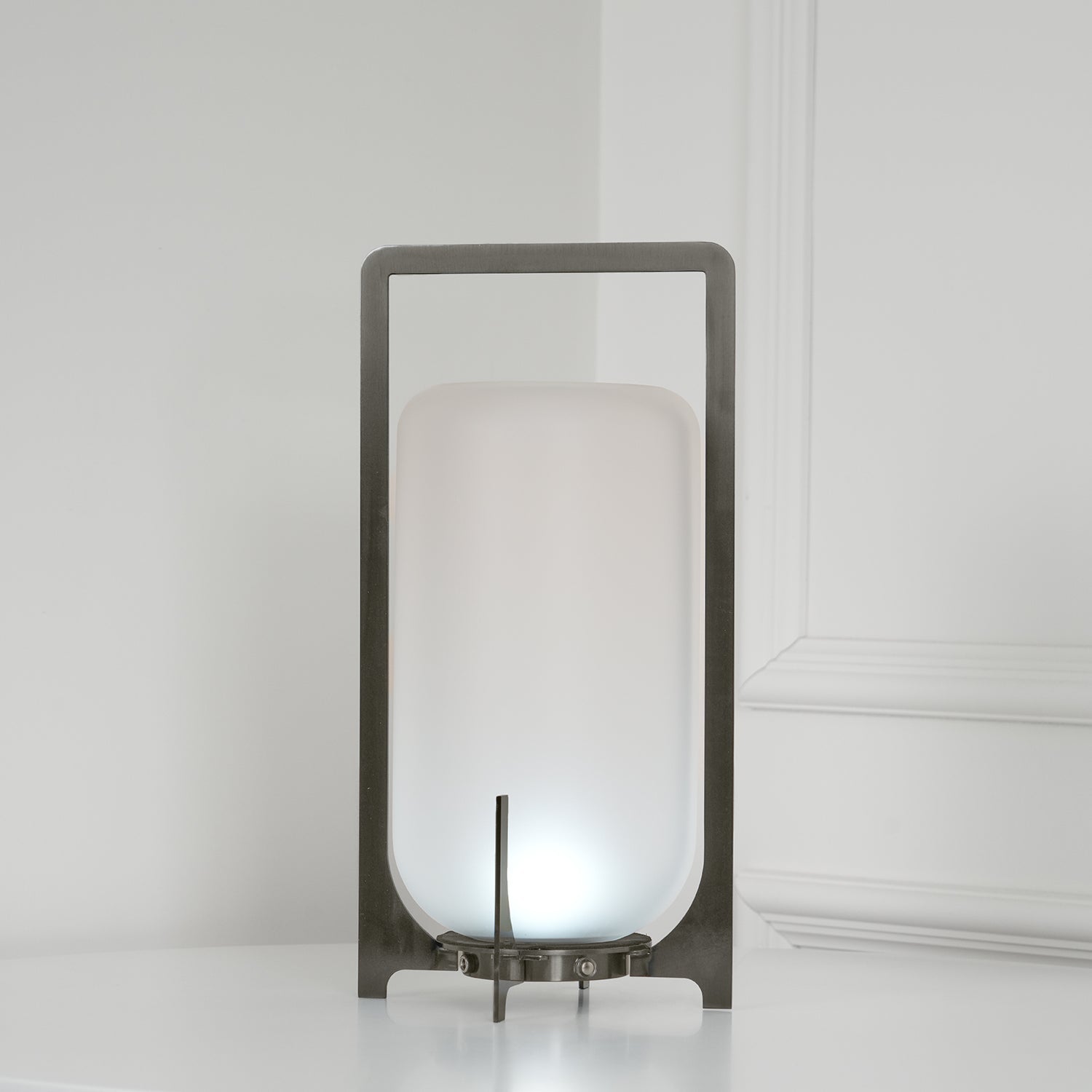 Lampe de table lanterne en inox – allumage automatique crépusculaire