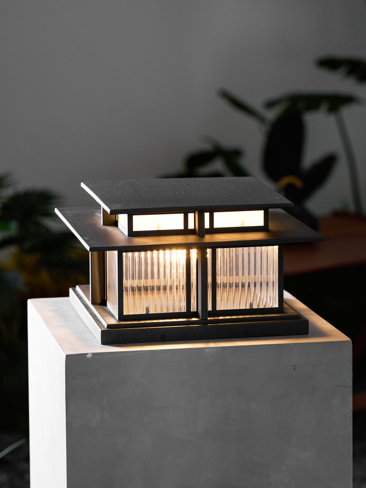 Colonne lumineuse extérieure LED Boilyn – IP65, résistante aux UV