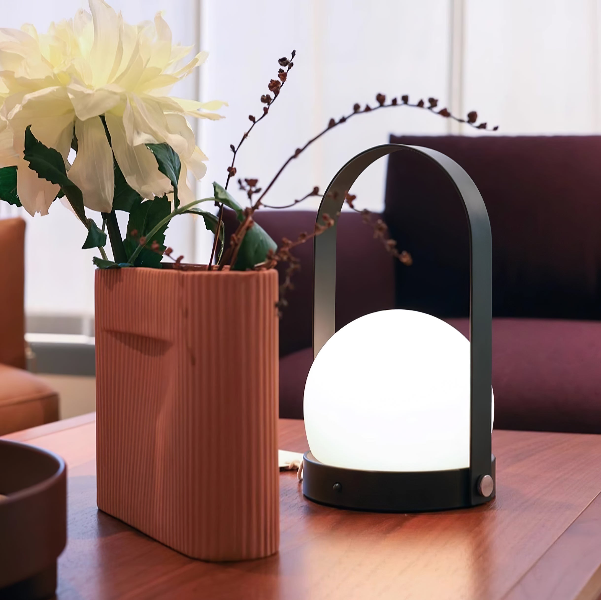 Lampe de table rechargeable sans fil Carrie – lumière chaude, nomade