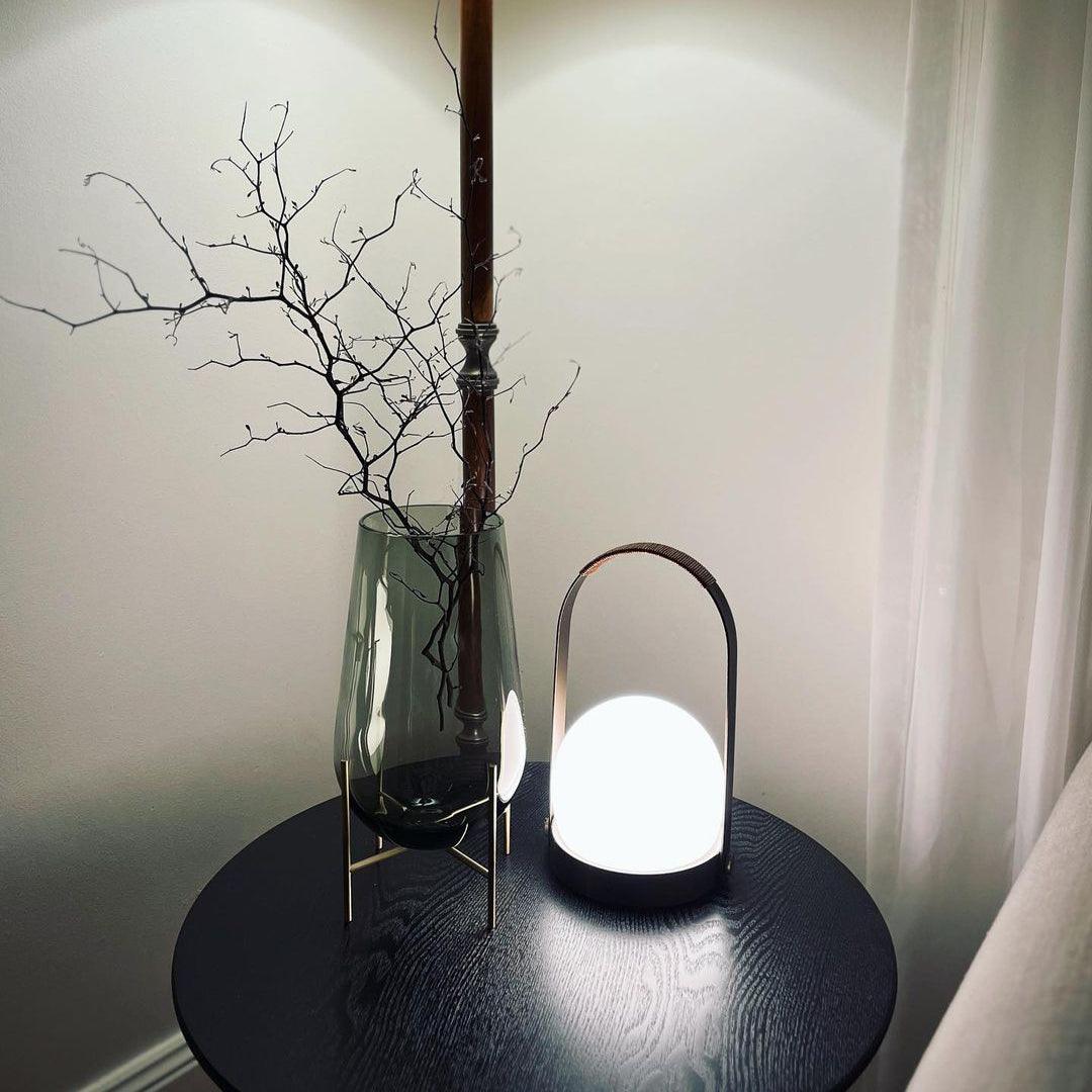 Lampe de table rechargeable sans fil Carrie – lumière chaude, nomade