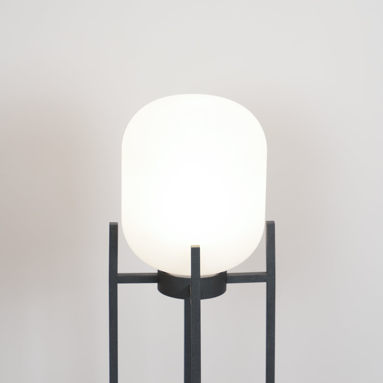 Lampadaire solaire en inox et verre style lanterne – éclairage jardin automatique