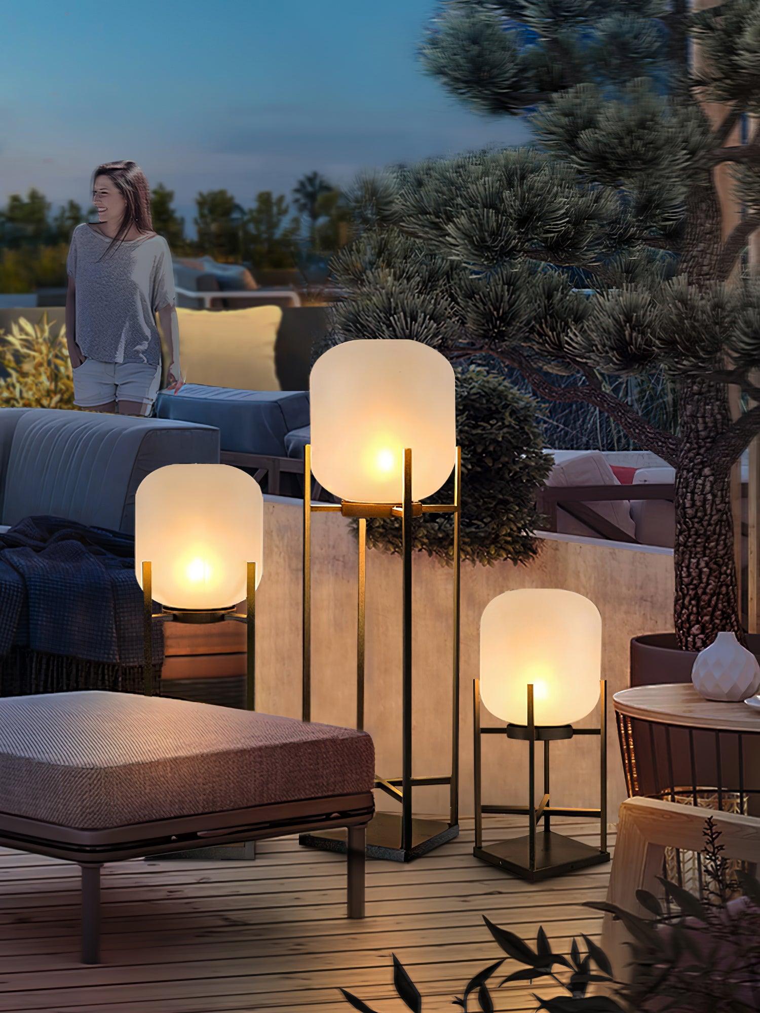 Lampadaire solaire en inox et verre style lanterne – éclairage jardin automatique