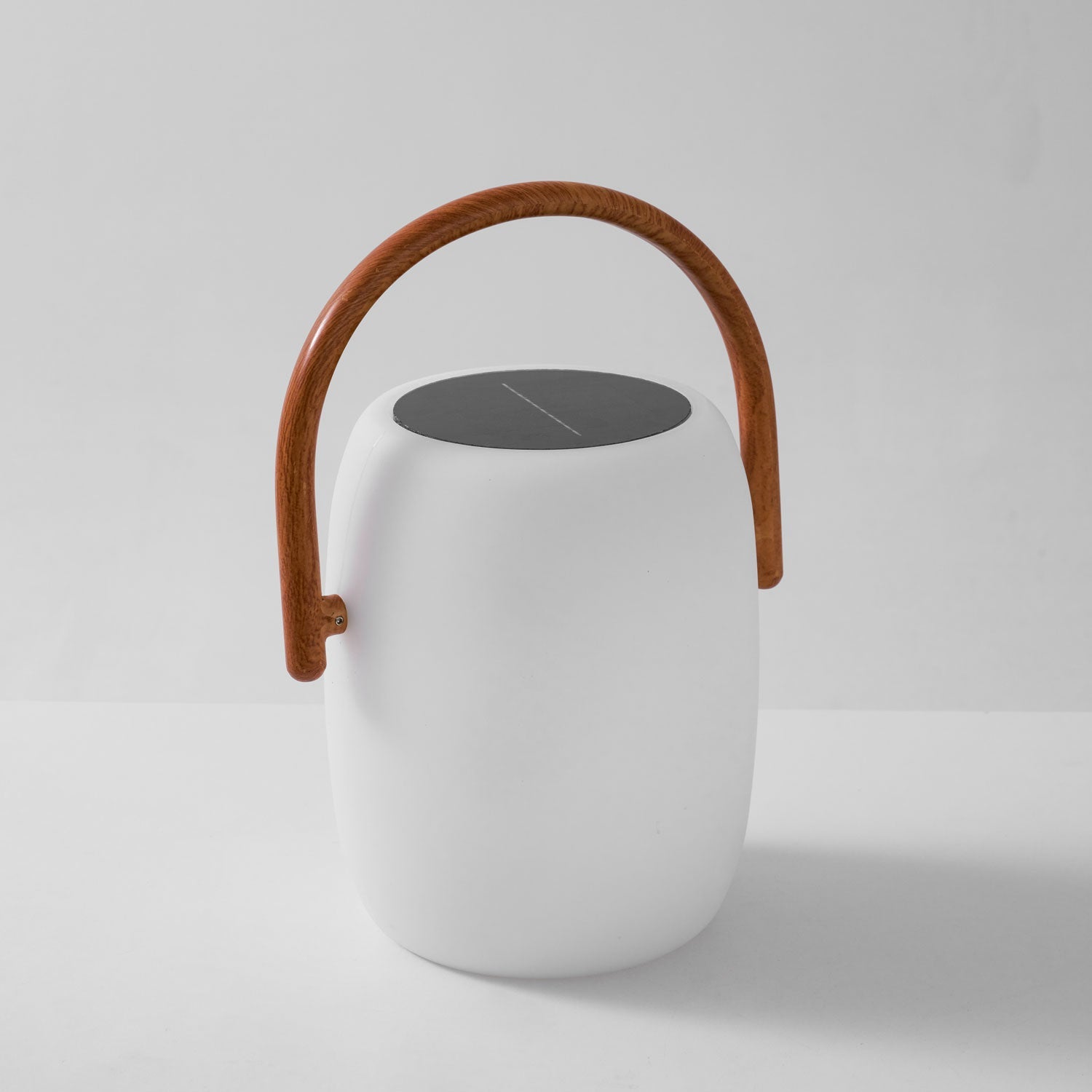 Lanterne solaire de jardin Noria – corps dépoli et poignée bois, portable