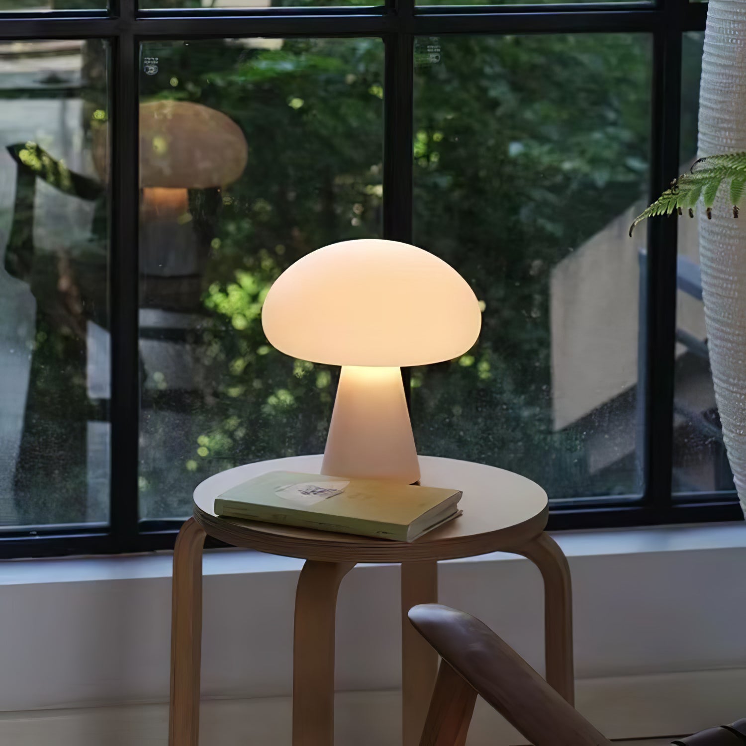 Lampe de table rechargeable design futuriste Obello – intérieur et extérieur