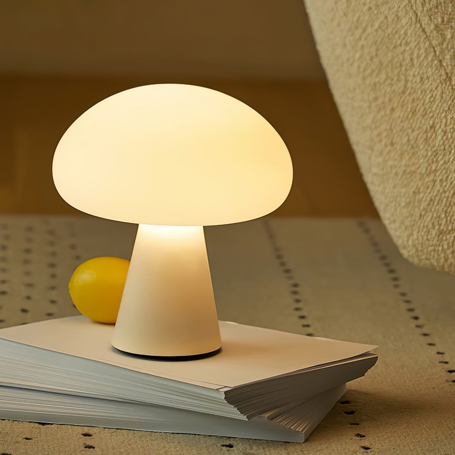 Lampe de table rechargeable design futuriste Obello – intérieur et extérieur