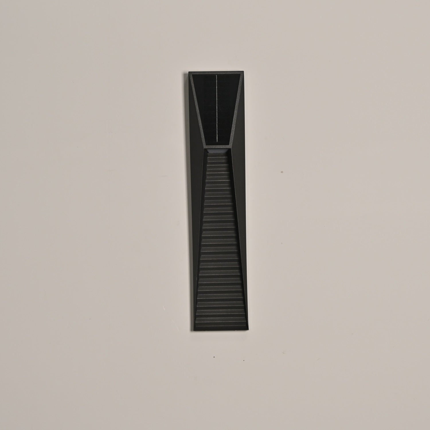 Applique murale solaire extérieure Obsidian – éclairage de chemin sans câble