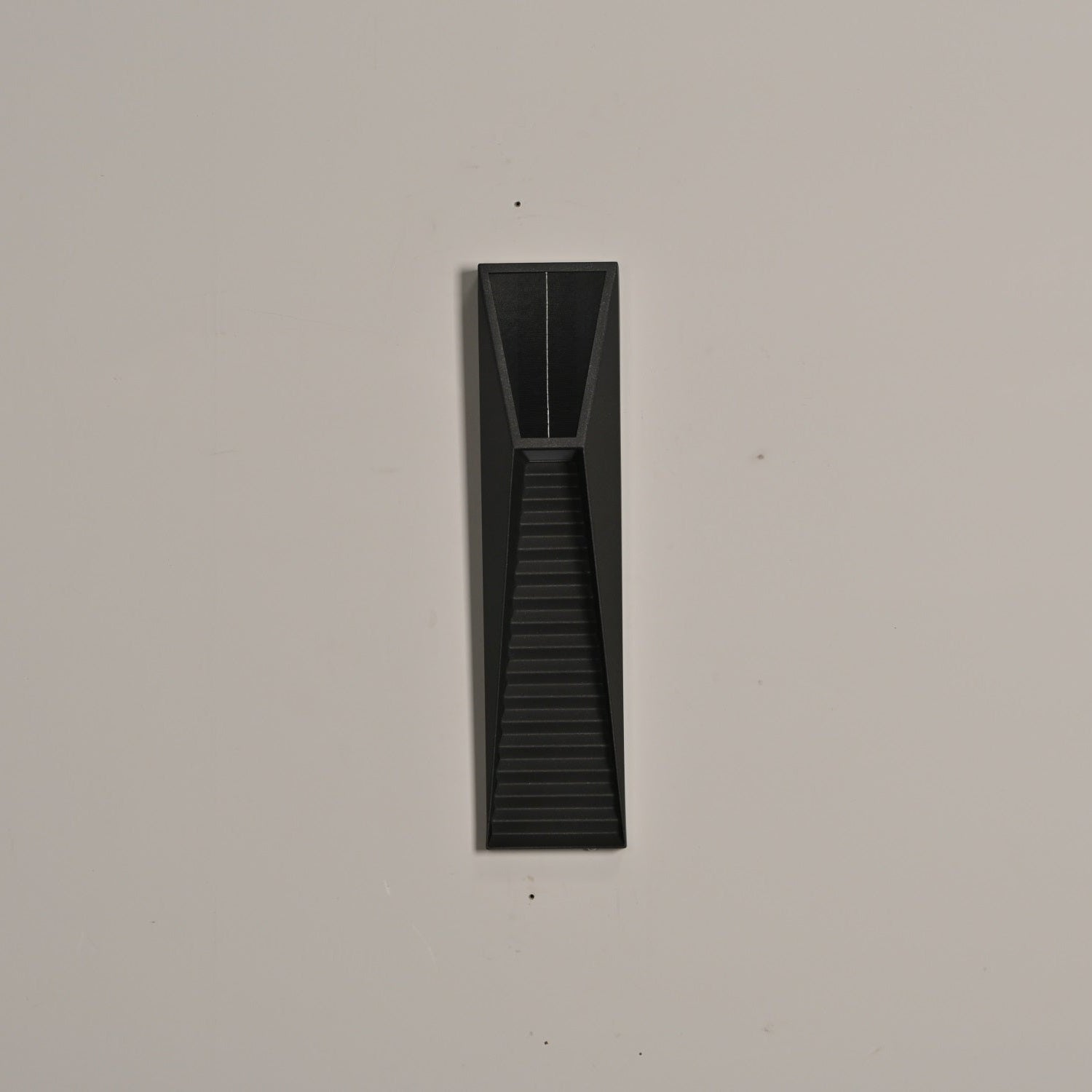 Applique murale solaire extérieure Obsidian – éclairage de chemin sans câble
