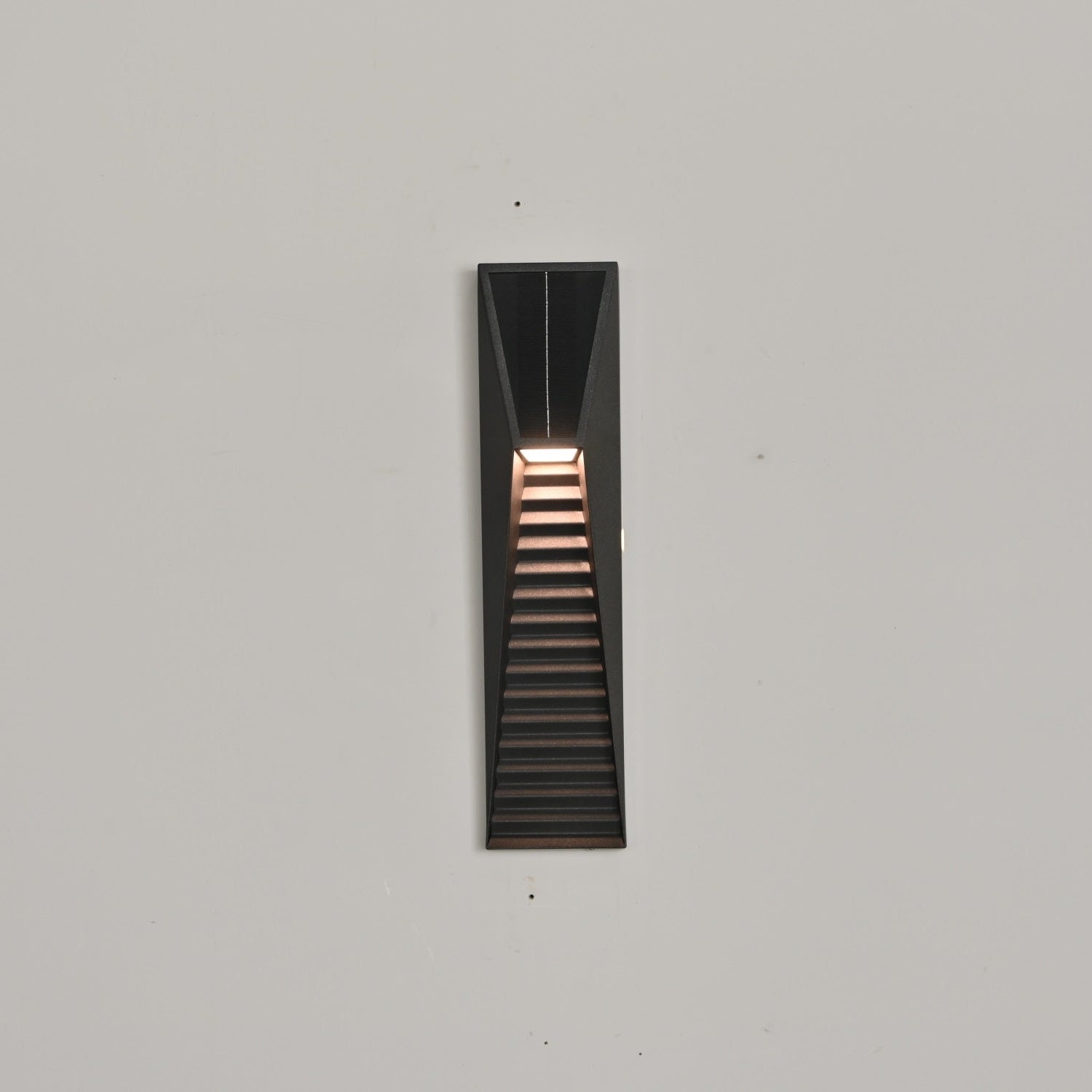 Applique murale solaire extérieure Obsidian – éclairage de chemin sans câble