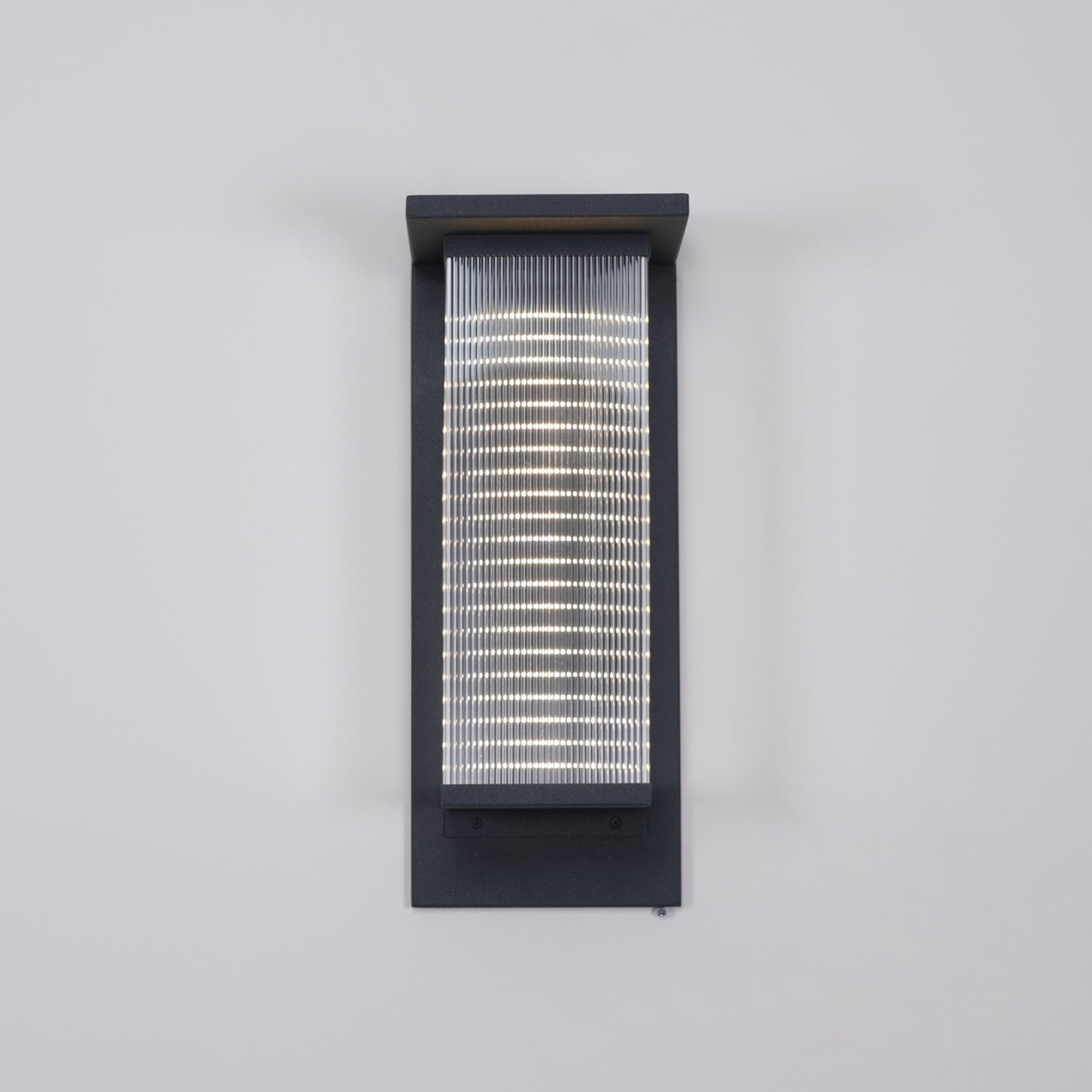 Applique murale solaire Oléron Box – design minimaliste français, sans câble
