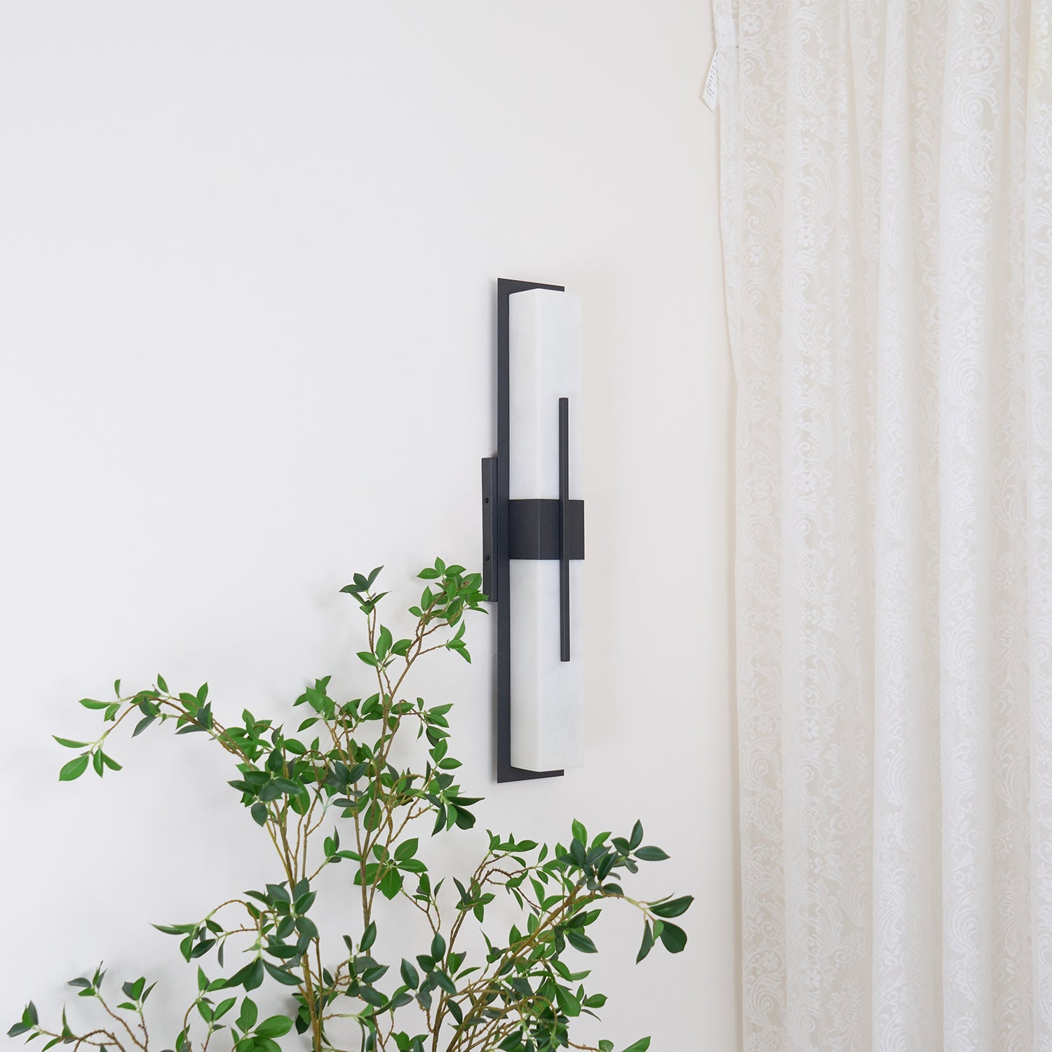 Applique murale extérieure en albâtre Possini – IP65, barre LED puissante