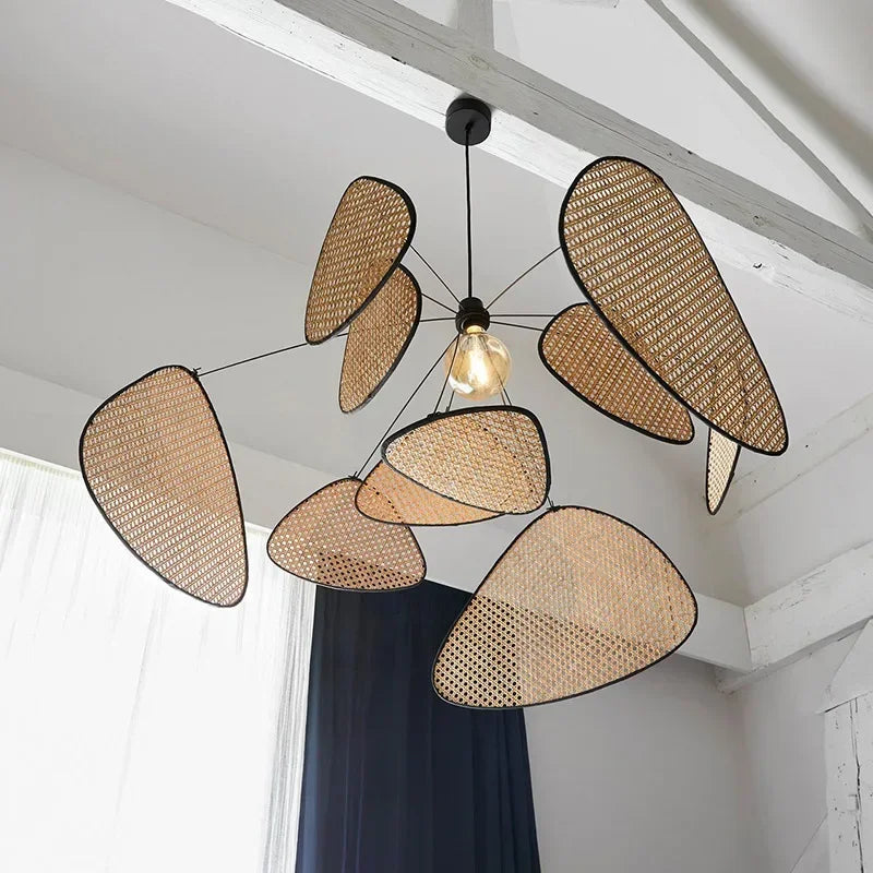 Suspension sculpturale en rotin Aerelia