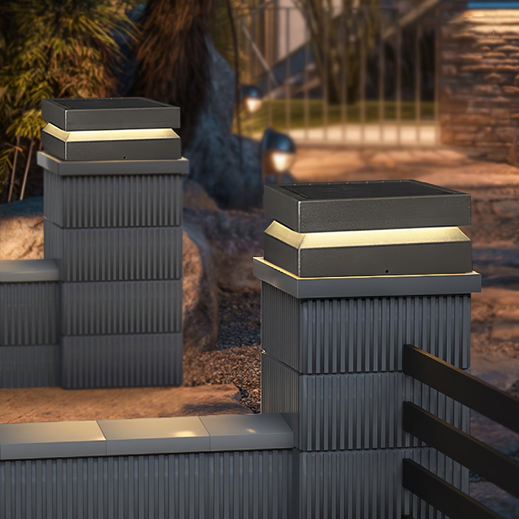 Borne extérieure LED carrée IP65 – résistante aux intempéries, jardin et allée