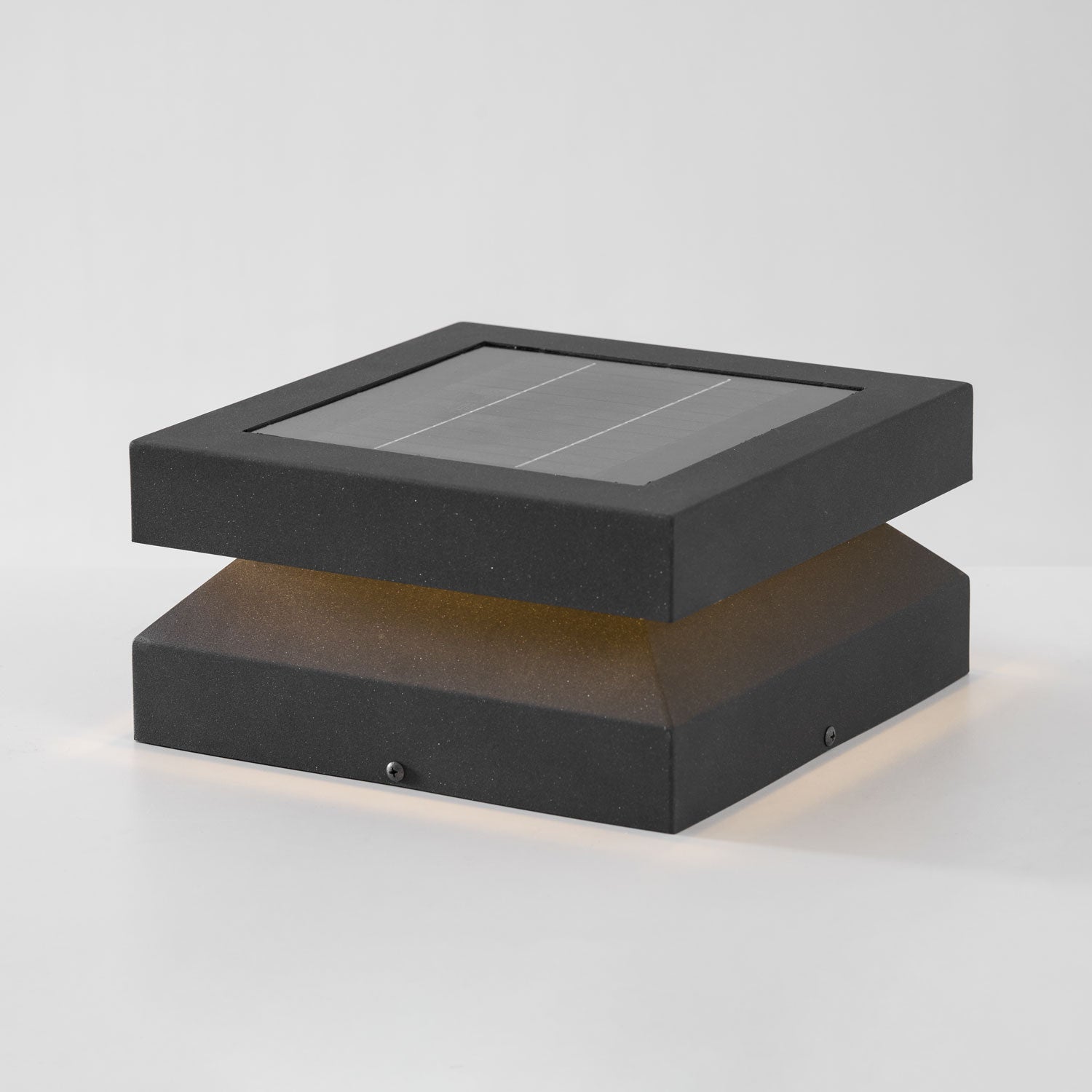 Borne extérieure LED carrée IP65 – résistante aux intempéries, jardin et allée