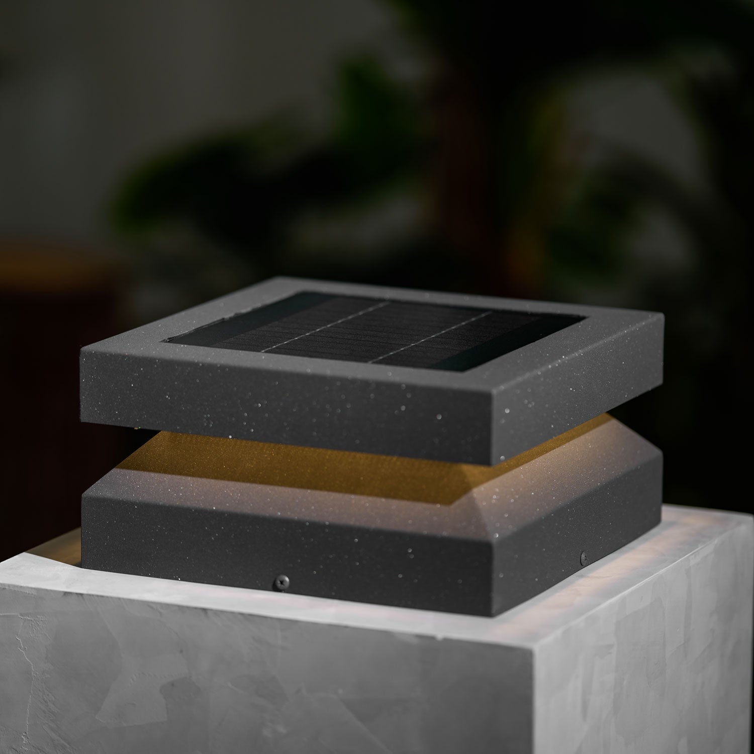 Borne extérieure LED carrée IP65 – résistante aux intempéries, jardin et allée