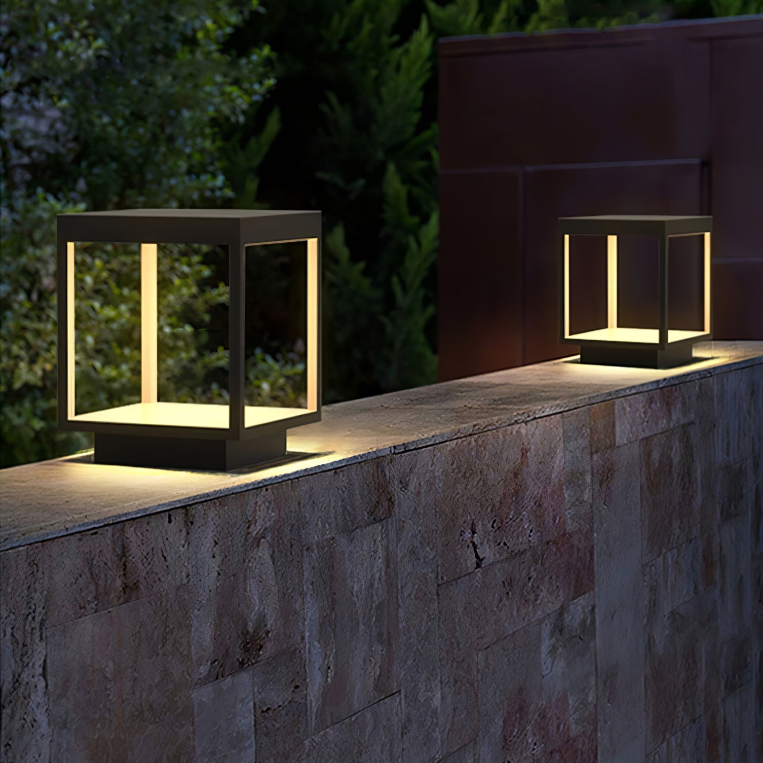 Borne extérieure LED cadre carré – ambiance chaleureuse jardin et terrasse