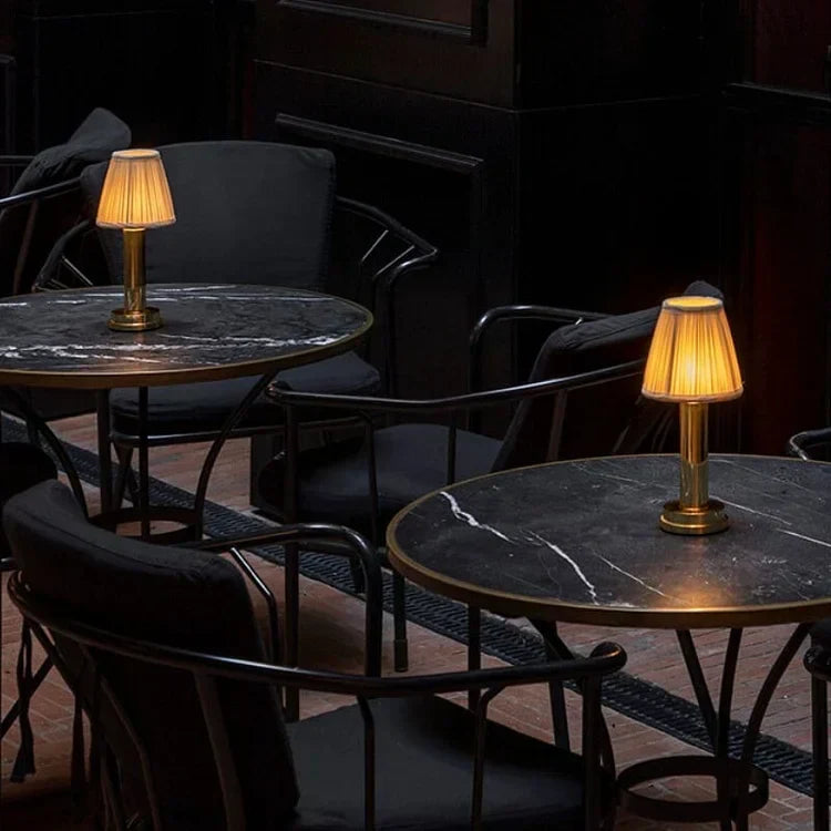 Lampe de table LuxeLoom
