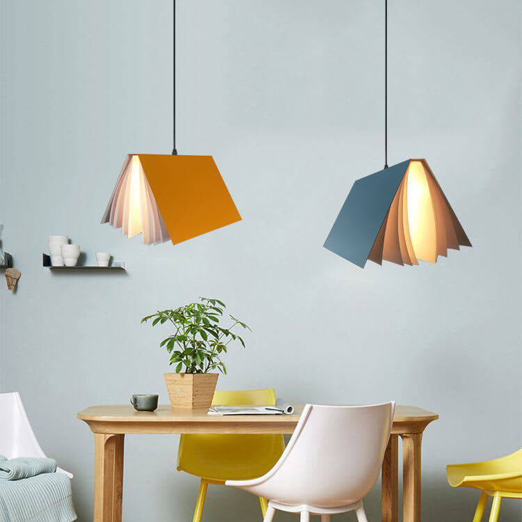 Suspension Livre Volant en Métal et PVC – Luminaire Suspendu Moderne Lumière