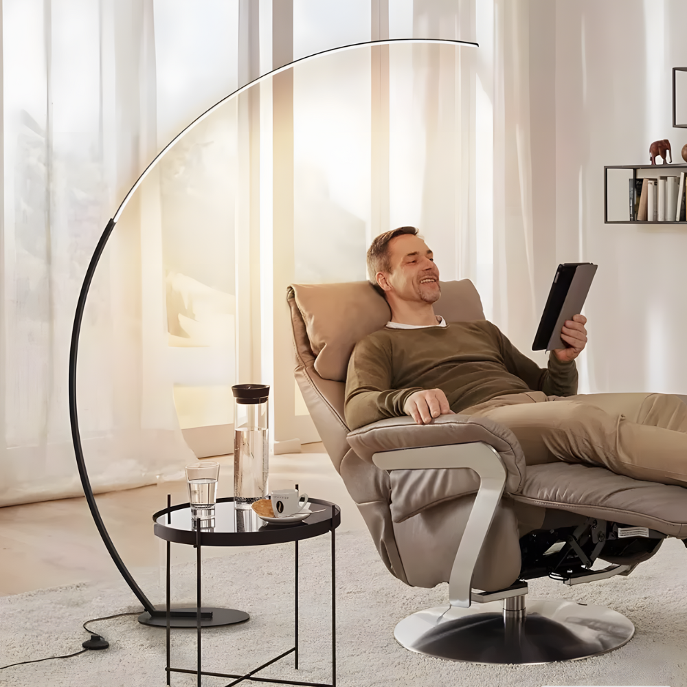 Lampadaire LED arqué nordique Nørlys