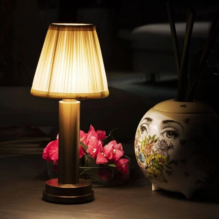 Lampe de table LuxeLoom