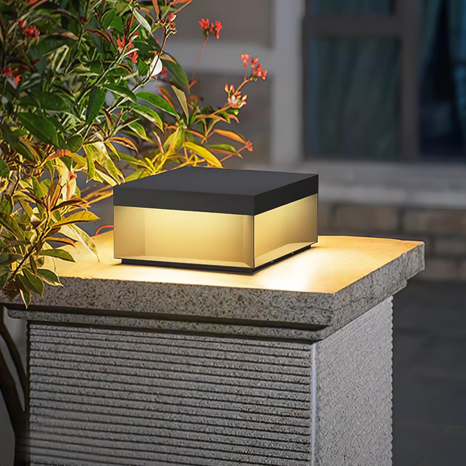 Borne de jardin LED en métal sablé – imperméable IP65, filaire ou solaire