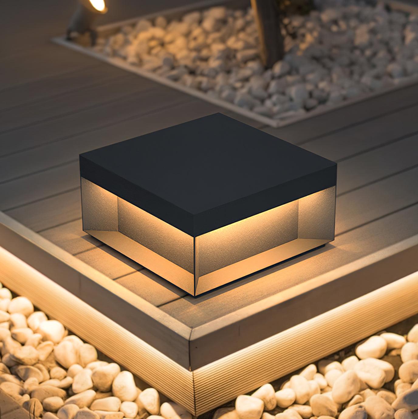 Borne de jardin LED en métal sablé – imperméable IP65, filaire ou solaire