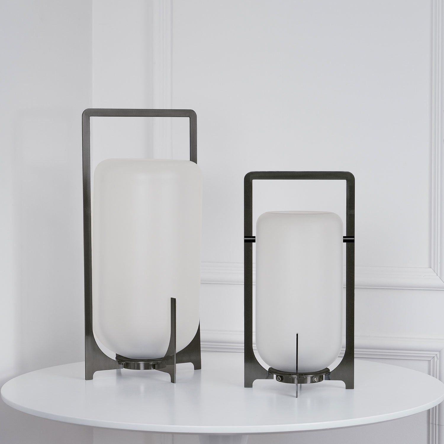 Lampe de table lanterne en inox – allumage automatique crépusculaire