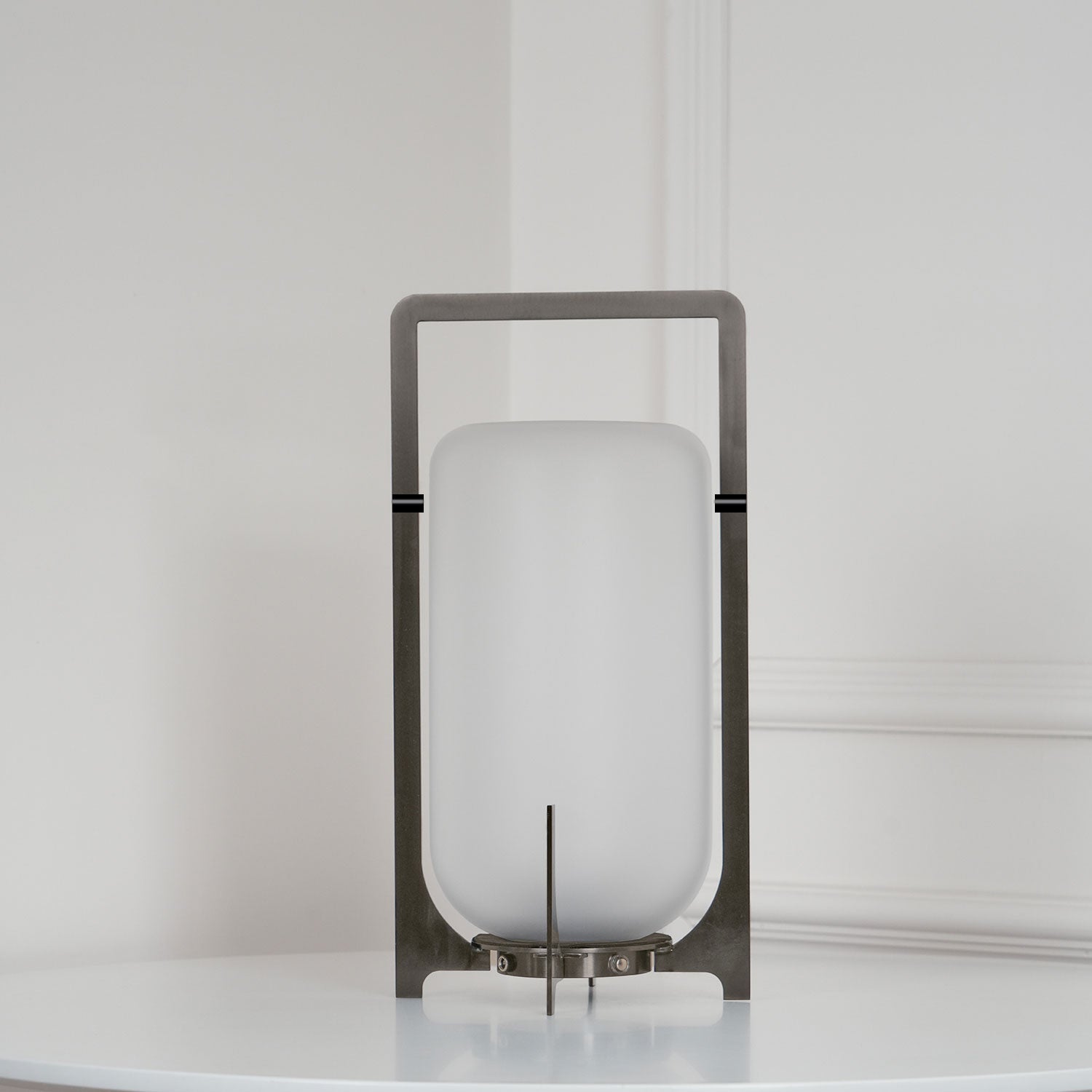 Lampe de table lanterne en inox – allumage automatique crépusculaire
