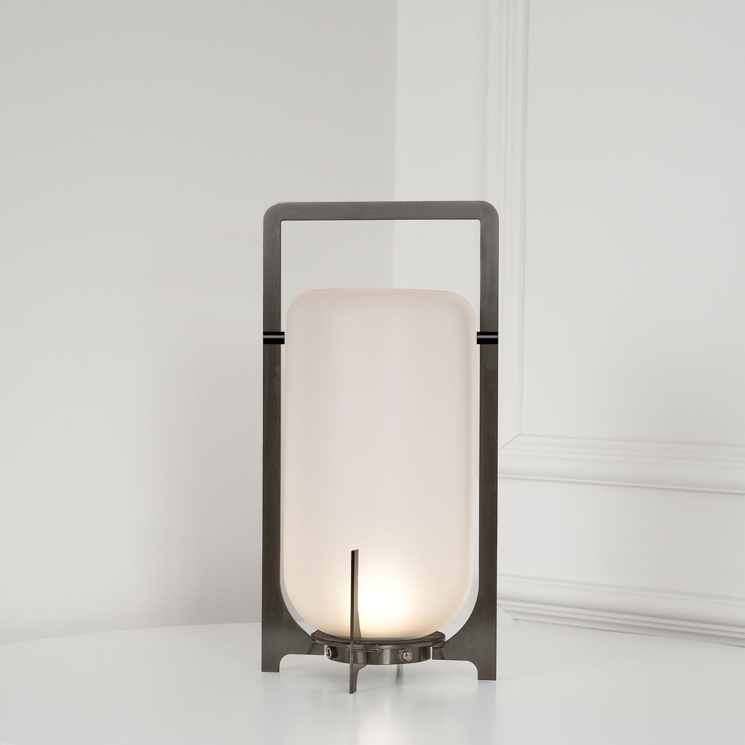 Lampe de table lanterne en inox – allumage automatique crépusculaire