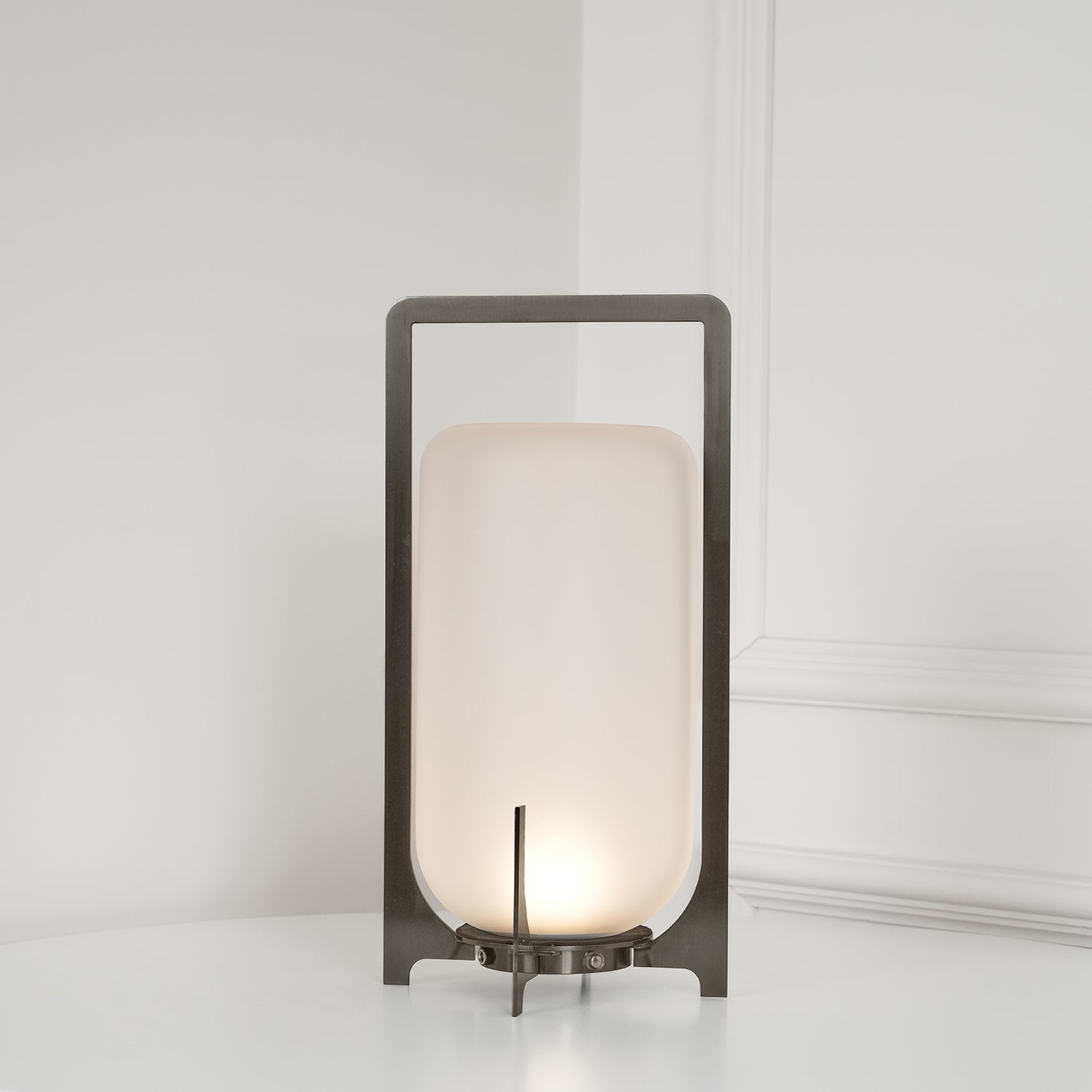 Lampe de table lanterne en inox – allumage automatique crépusculaire