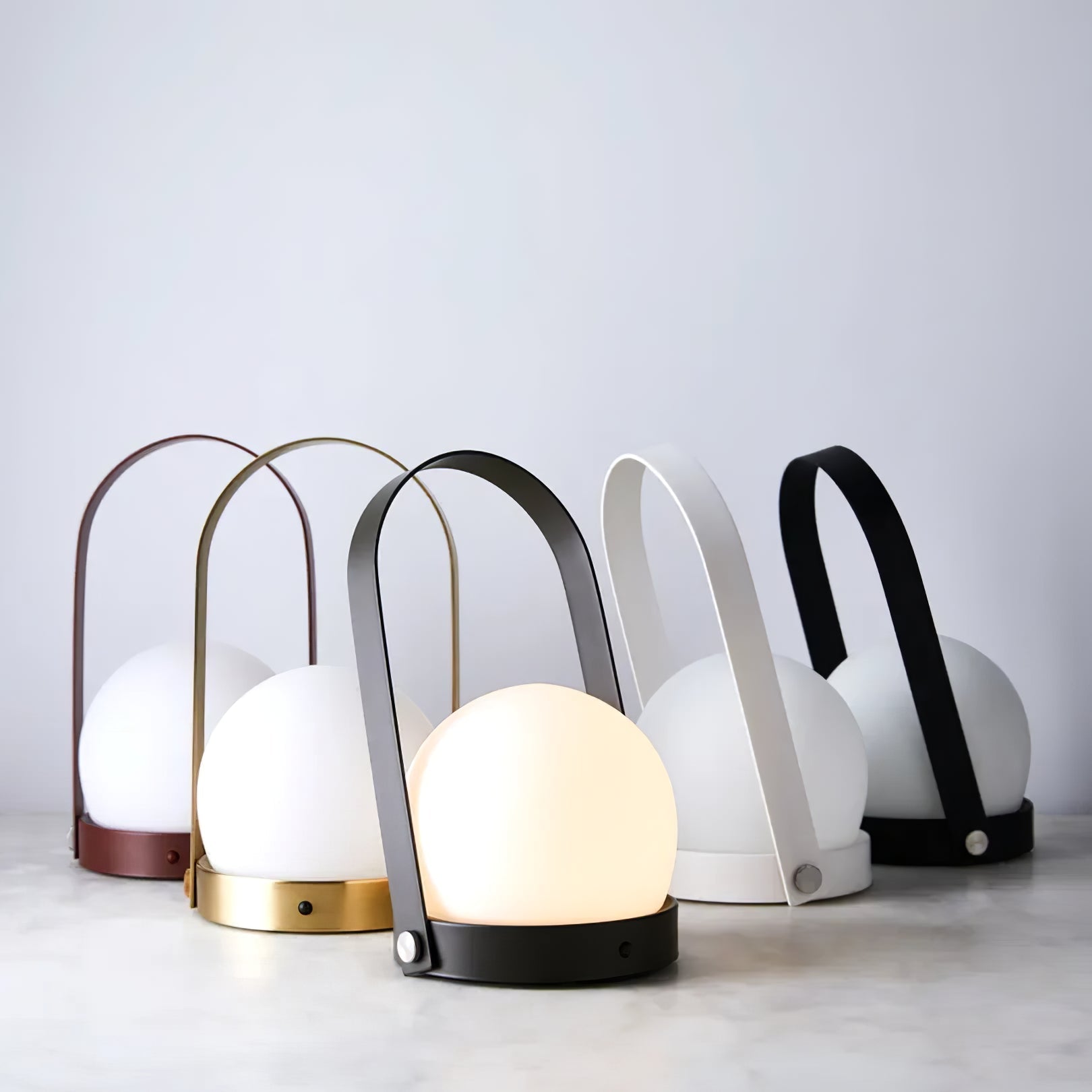 Lampe de table rechargeable sans fil Carrie – lumière chaude, nomade