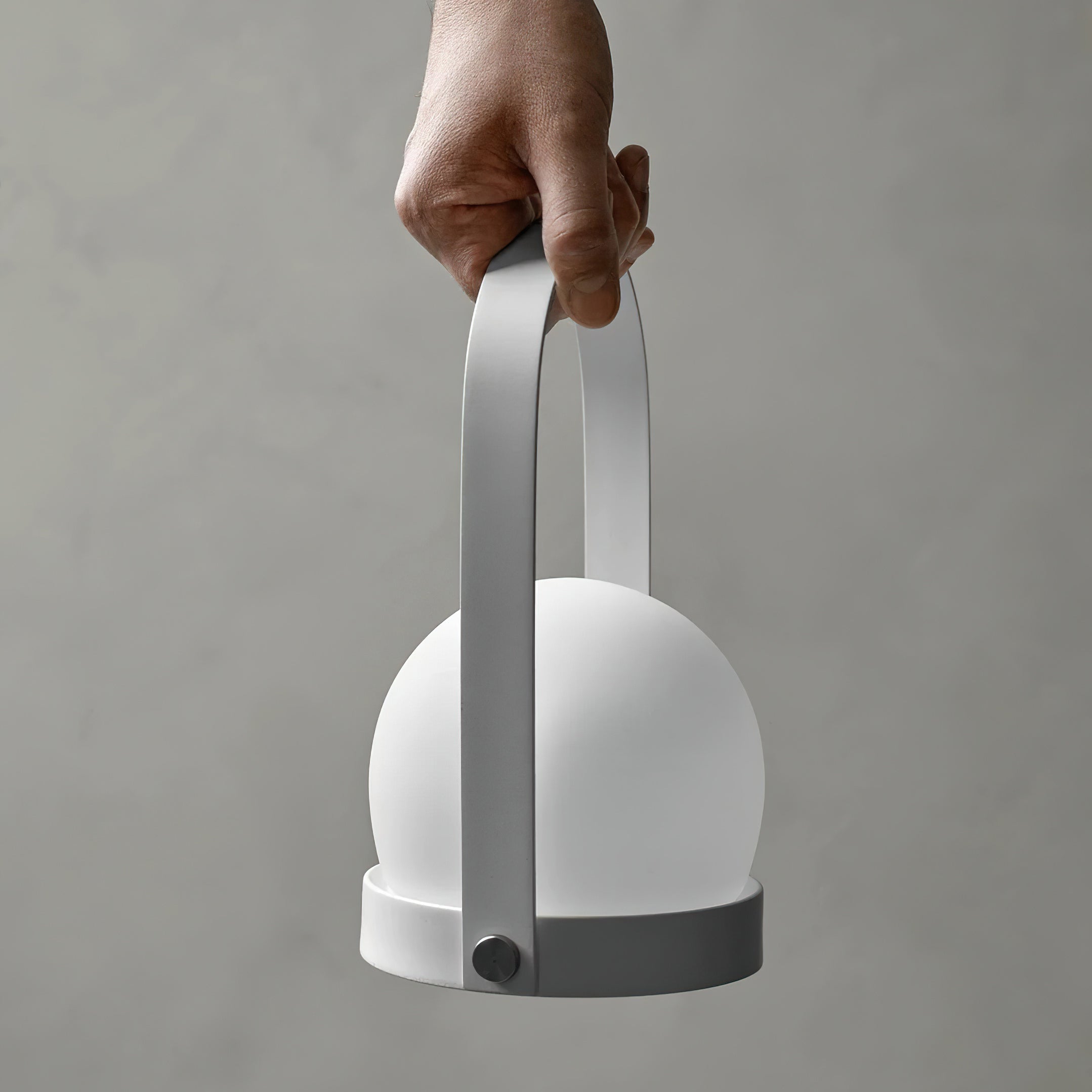 Lampe de table rechargeable sans fil Carrie – lumière chaude, nomade