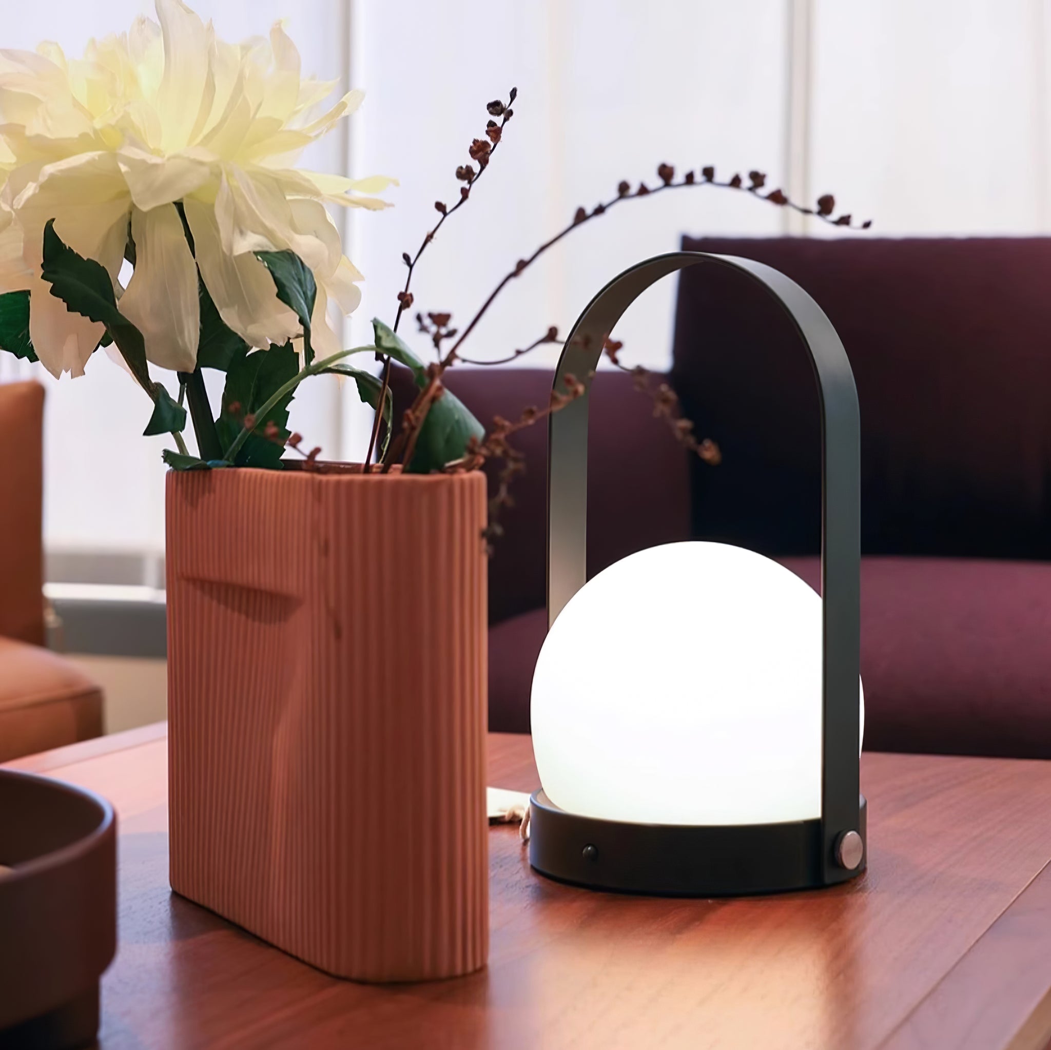 Lampe de table rechargeable sans fil Carrie – lumière chaude, nomade