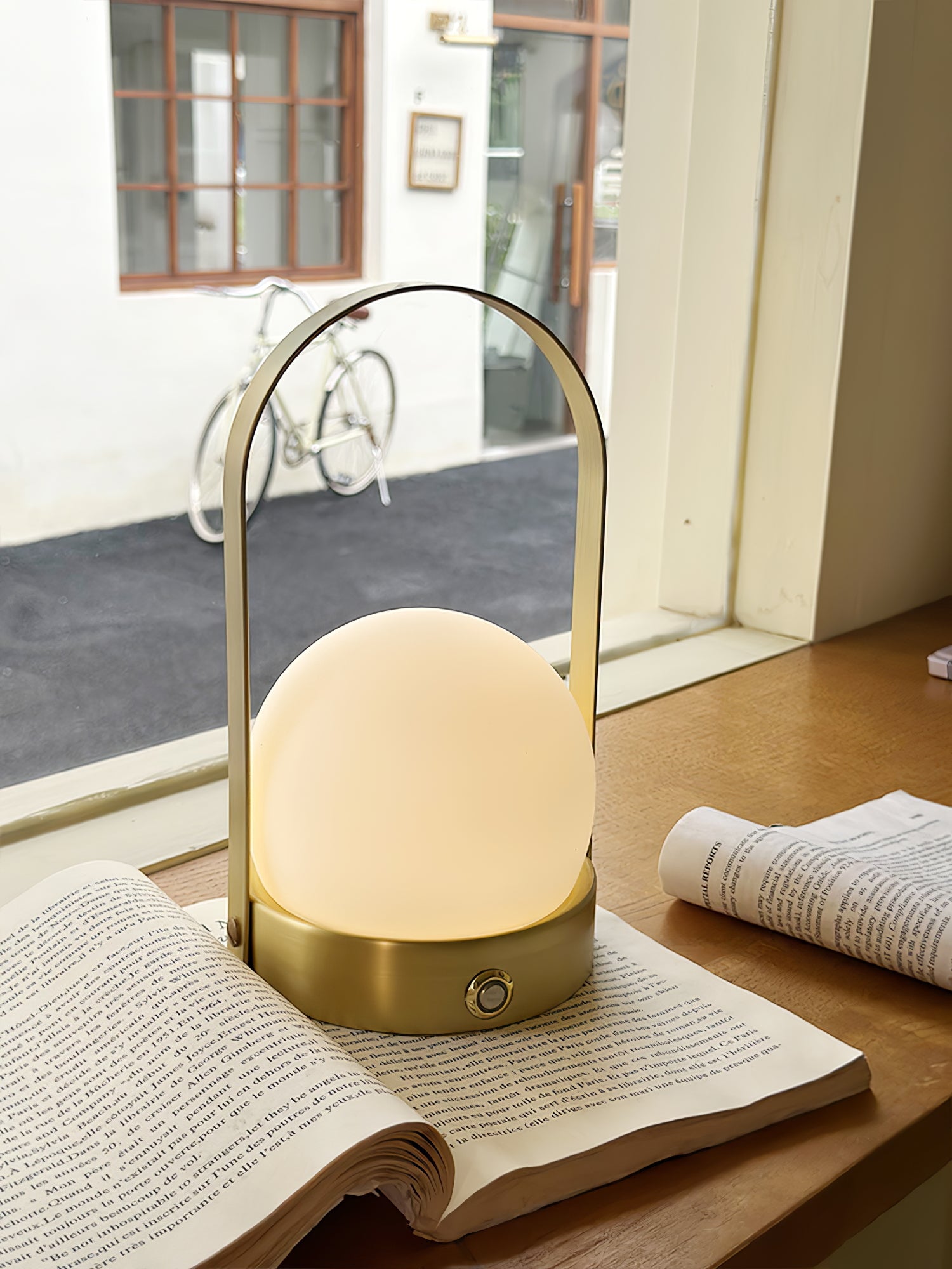 Lampe de table rechargeable sans fil Carrie – lumière chaude, nomade