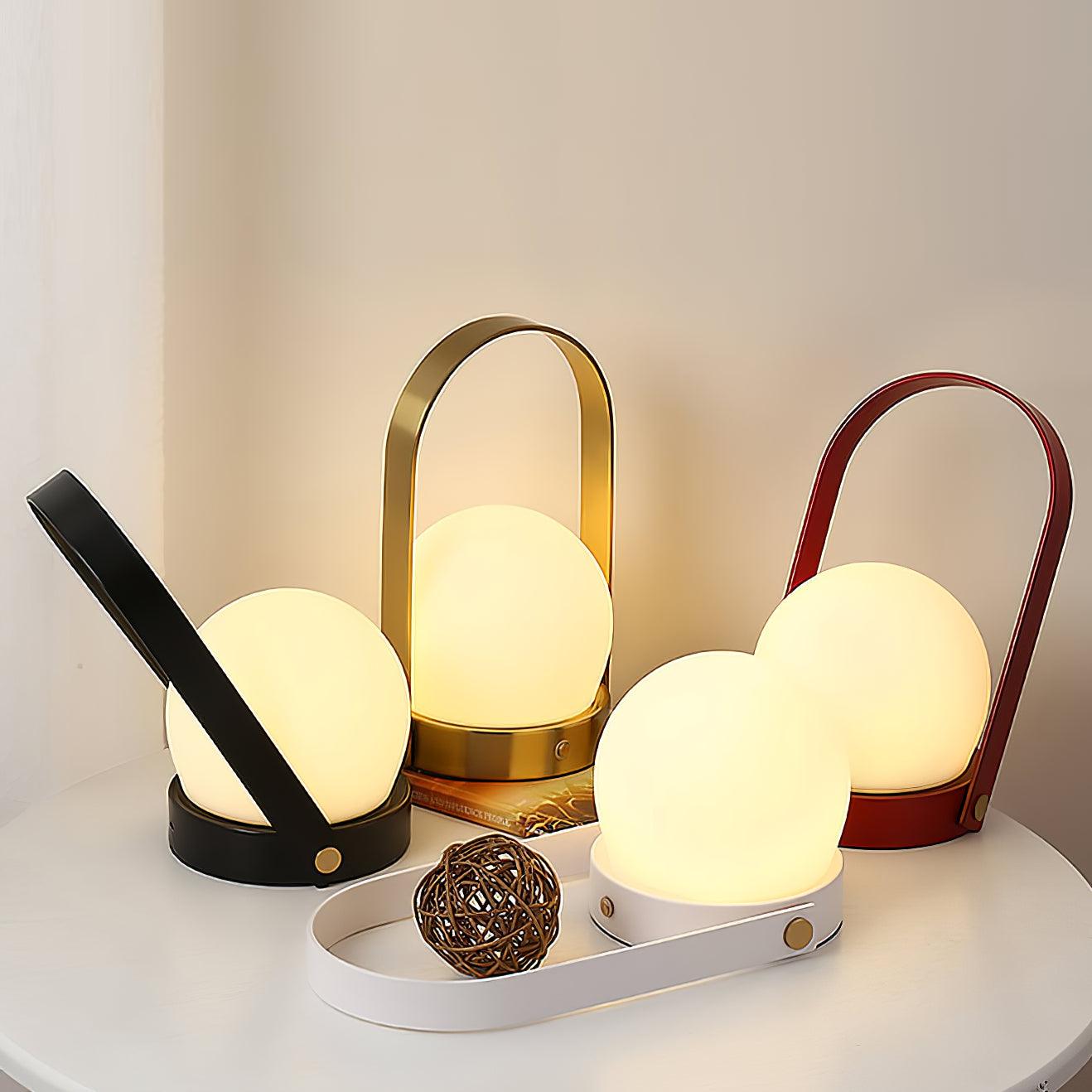 Lampe de table rechargeable sans fil Carrie – lumière chaude, nomade