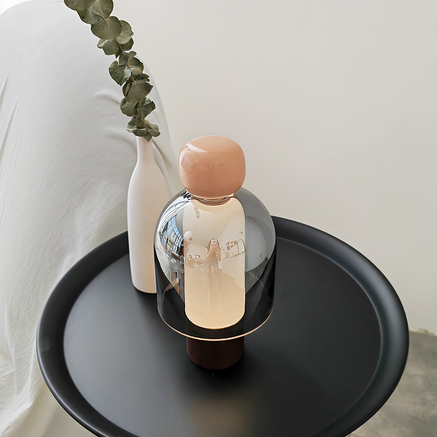 Lampe de table rechargeable en verre coloré Lumina Joy – design minimaliste