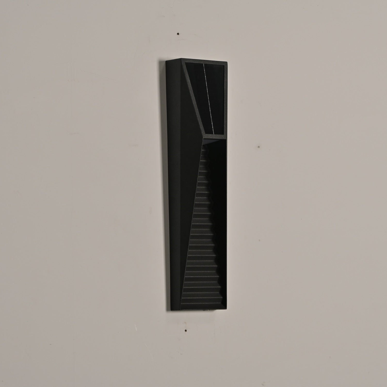 Applique murale solaire extérieure Obsidian – éclairage de chemin sans câble