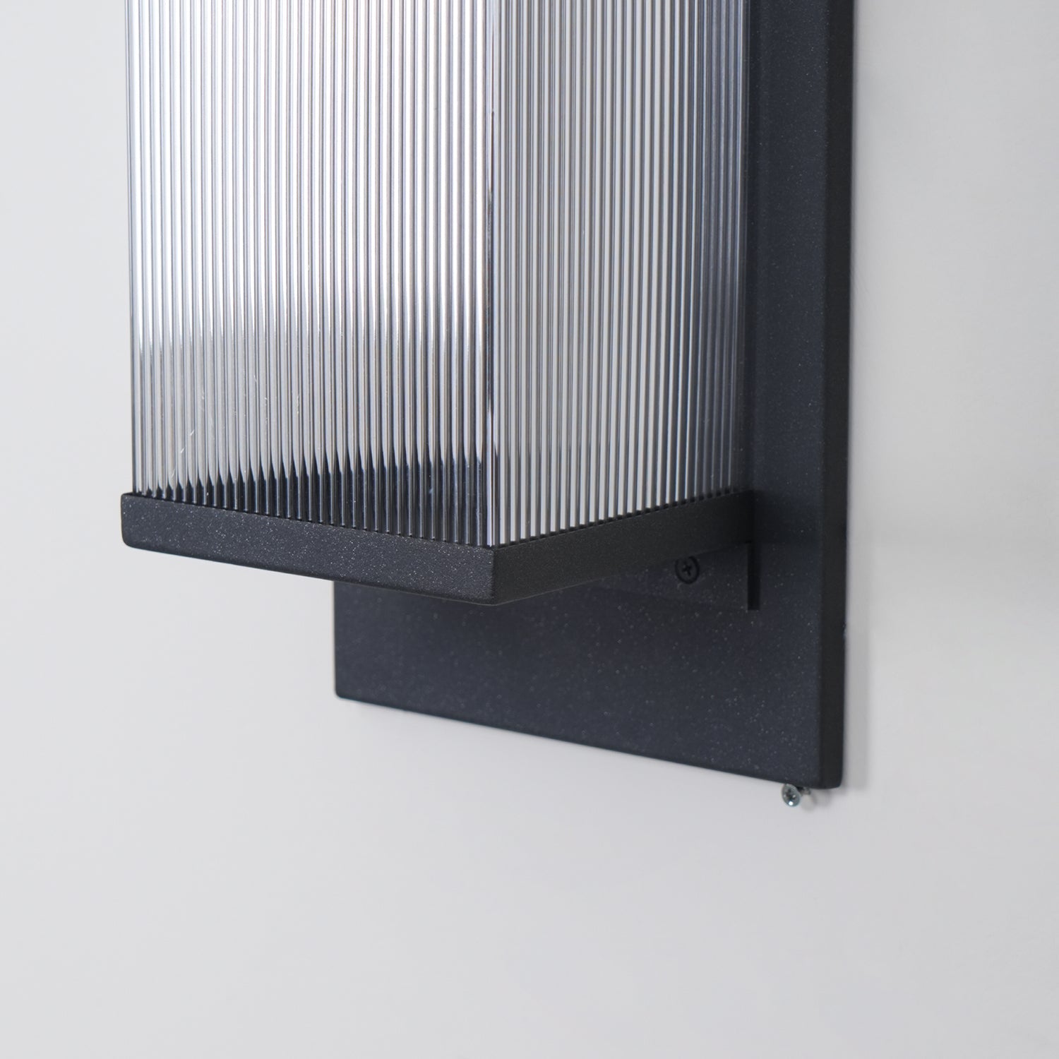 Applique murale solaire Oléron Box – design minimaliste français, sans câble