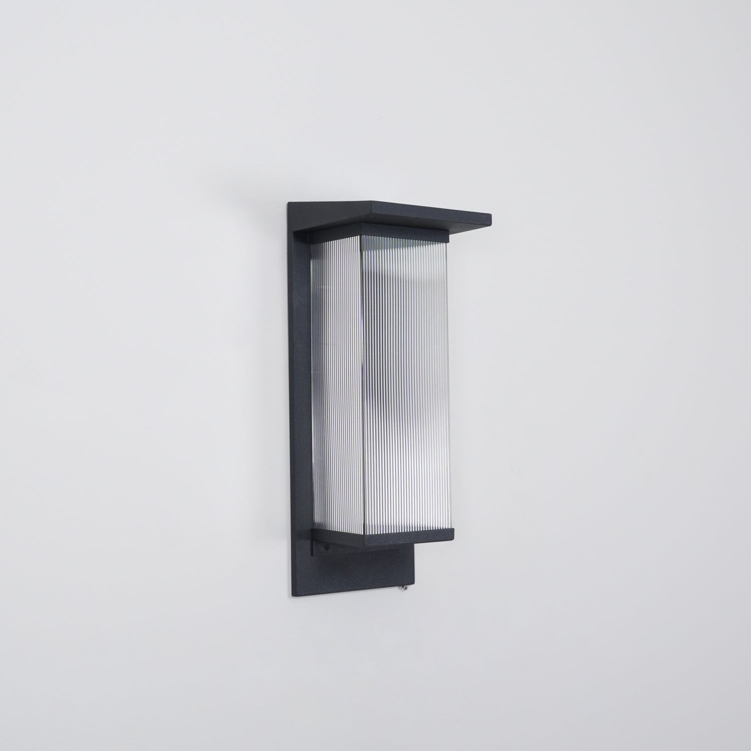Applique murale solaire Oléron Box – design minimaliste français, sans câble
