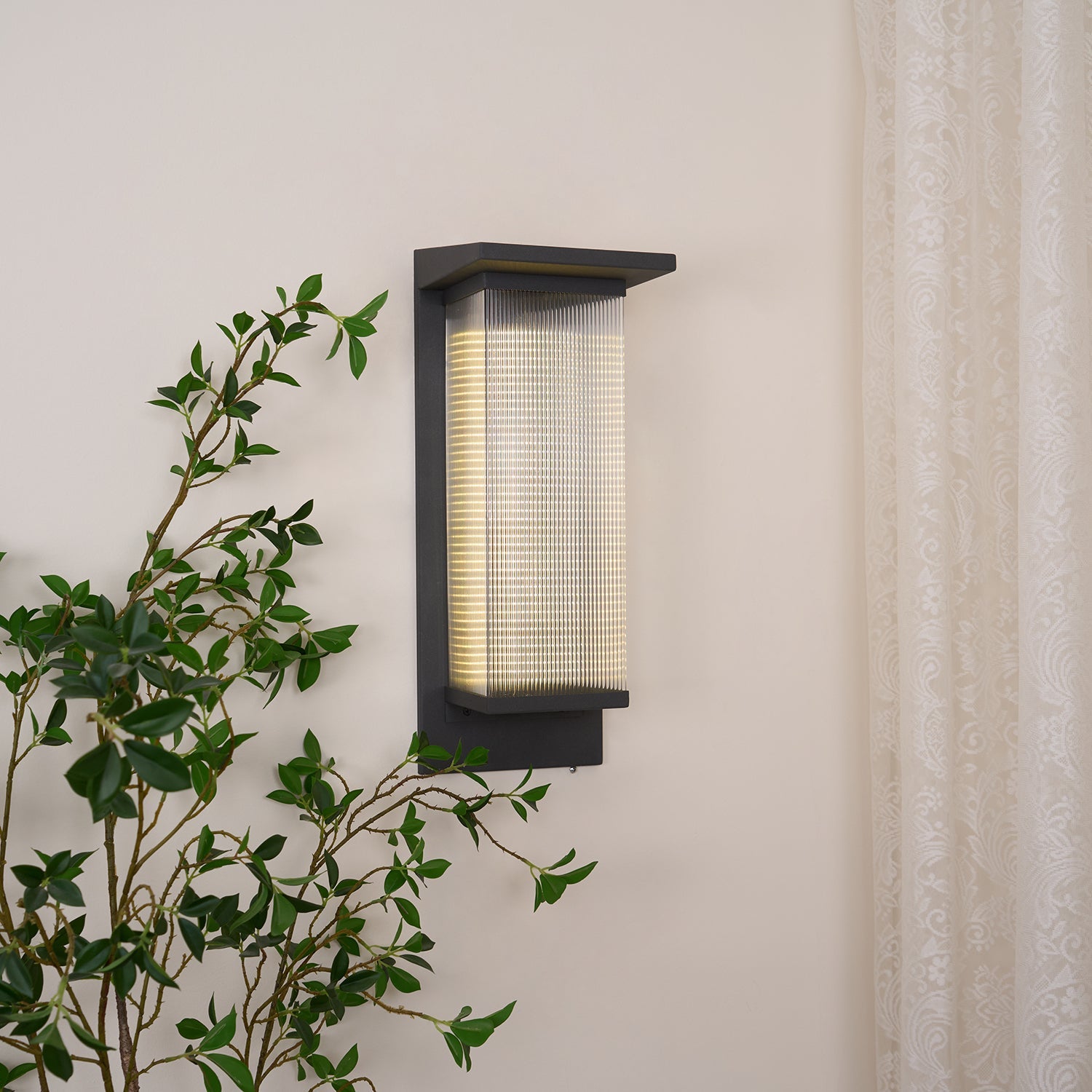 Applique murale solaire Oléron Box – design minimaliste français, sans câble