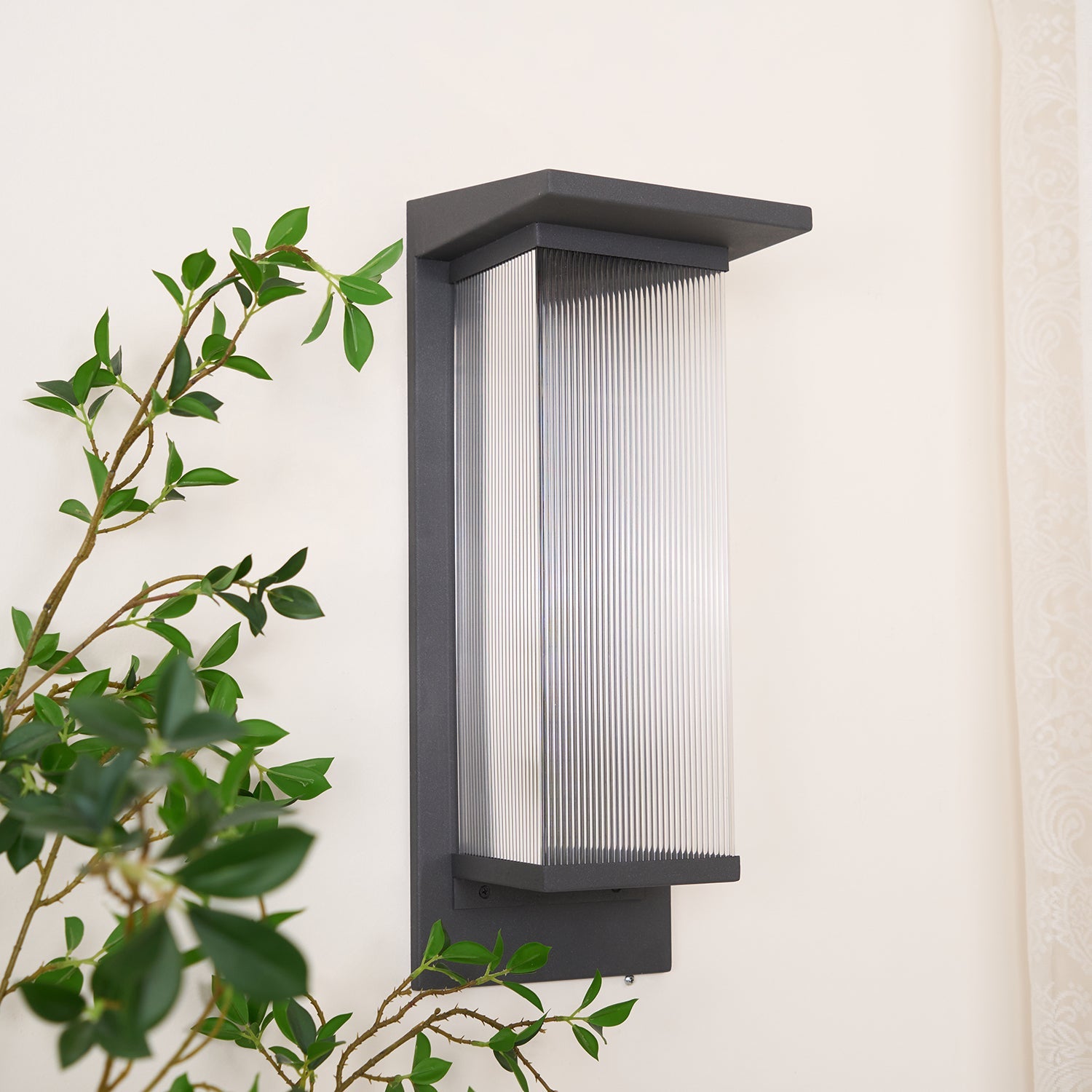 Applique murale solaire Oléron Box – design minimaliste français, sans câble