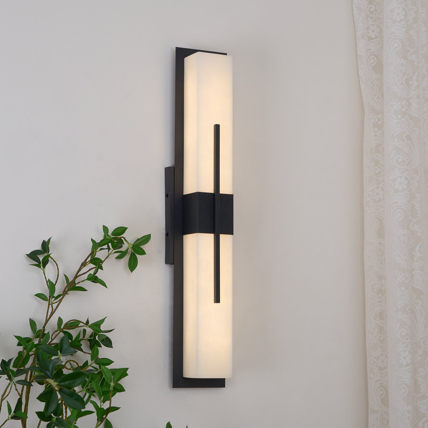 Applique murale extérieure en albâtre Possini – IP65, barre LED puissante
