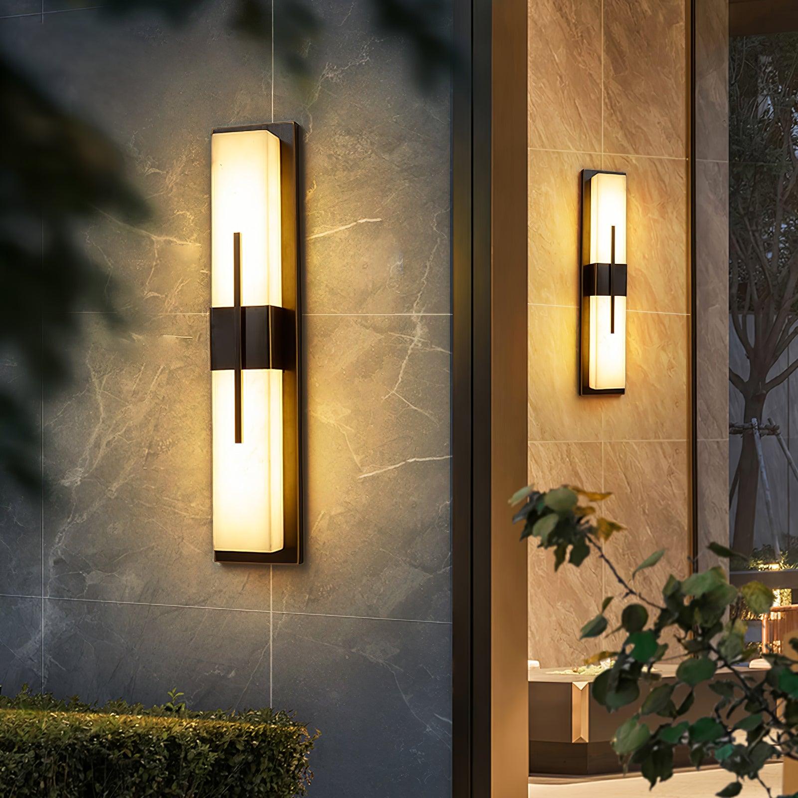 Applique murale extérieure en albâtre Possini – IP65, barre LED puissante