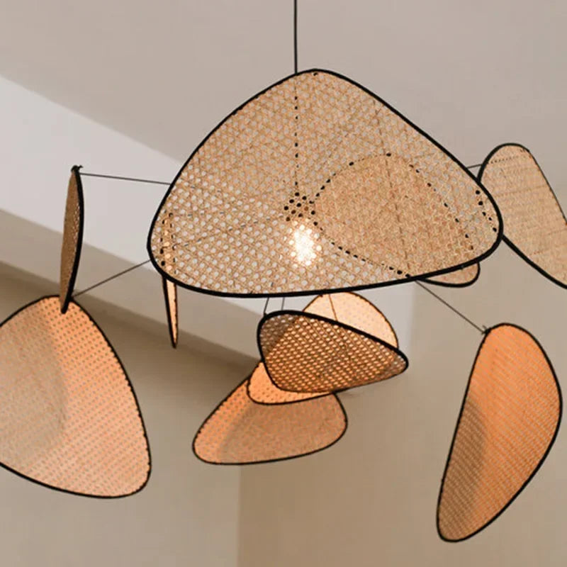 Suspension sculpturale en rotin Aerelia