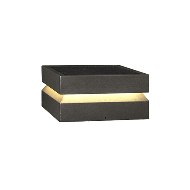 Borne extérieure LED carrée IP65 – résistante aux intempéries, jardin et allée